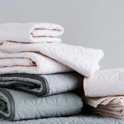 Cam Cam | Baby Quilt Grey Signature -Simple Play Stories Cam Cam Copenhagen Baby Quilt Dusty Rose Grey 114f9701 6ce8 4cd3 be31 d4a36f129b86