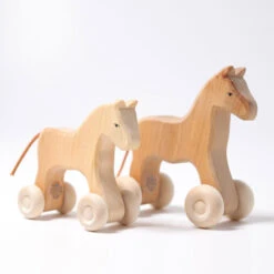 Grimm's | Willy Horse On Wheels 7 Grimm's | Willy Horse On Wheels -Simple Play Stories Grimms Horses Willy Filou Wooden Toys on Wheels 2