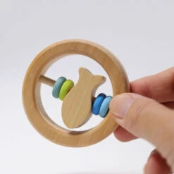 Grimm's | Rattle Fish Zeppo -Simple Play Stories Grimms Rattle Fish Zeppo 3