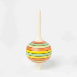 Mader | Lolly Spinning Top Summer (Level 5) 7 Mader | Lolly Spinning Top Summer (Level 5) -Simple Play Stories Mader Lolly Spinning Top Summer 3