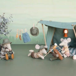 Maileg | Wildlife Guide Mouse -Simple Play Stories Maileg Hiker Mouse Big Brother Big Sister Wildlife Guide Happy Camper Tent 2023 d1334936 0801 4459 83b9 6c35545b39b1