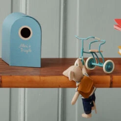 Maileg | Mouse Tricycle Big Brother With Bag -Simple Play Stories Maileg Tricycle Mouse Petrol Blue fb5cee4a ec12 407a 8967 b8e50deb8cde