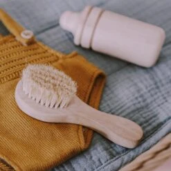 Olli Ella | Dinkum Doll Brush | Wooden Toy -Simple Play Stories Milk Tooth Olli Ella Dinkum Doll Wooden Bottle Timber Hairbrush 3