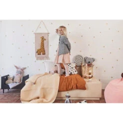 OYOY | Giraffe | Wall Hanging | Rose -Simple Play Stories OYOY Living Design Giraffe Wallhanger Wall hanger Rose 2