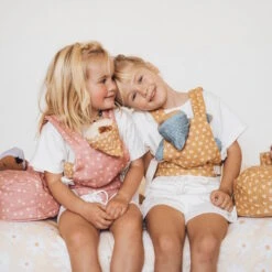 Olli Ella | Dinkum Doll Carrier Polka Dot -Simple Play Stories Olli Ella Doll Carrier Carry Cot Polka Dot Leaf 2