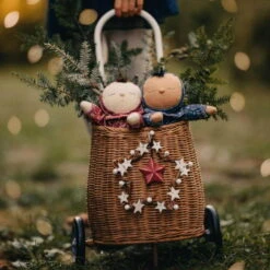 Olli Ella | Holiday Dozy Dinkum Doll | Pie -Simple Play Stories Olli Ella Holiday Dozy Dinkum Pie Pudding 2