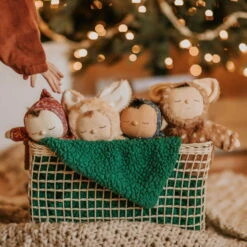 Olli Ella | Holiday Dozy Dinkum Doll | Pudding -Simple Play Stories Olli Ella Holiday Dozy Dinkum Pie Pudding Fawny Twiggy Twinkle 2 aefb5993 6bd3 4305 b283 b6da7f860186