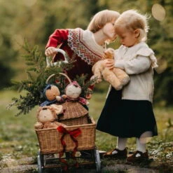 Olli Ella | Holiday Dozy Dinkum Doll | Pie -Simple Play Stories Olli Ella Holiday Dozy Dinkum Pie Pudding Fawny Twiggy Twinkle 3