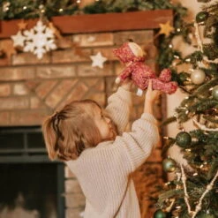 Olli Ella | Holiday Dozy Dinkum Doll | Pudding -Simple Play Stories Olli Ella Holiday Dozy Dinkum Pudding 4