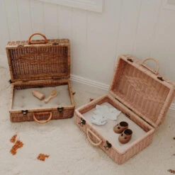 Olli Ella | Toaty Trunk | Rose Pink -Simple Play Stories Olli Ella Strolley Mattress Seafoam Toaty Suitcase 732e85d4 7d8f 41c0 8f05 312ef93759e1