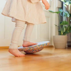 Stapelstein | Rainbow Classic 6+1 -Simple Play Stories Stapelstein Rainbow Balance Board 2