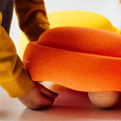 Stapelstein | Rainbow Classic 6+1 -Simple Play Stories Stapelstein orange yellow close up 5bd5dd1f 33f7 426c 8f77 d8ecfab9311f