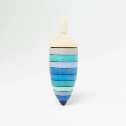 Mader | Spinning Top Learning Set -Simple Play Stories mader spinning top learning set ice blue